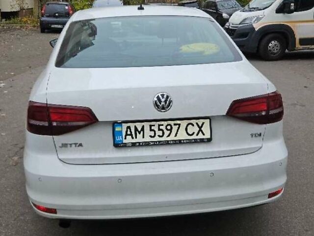 Білий Фольксваген Джетта, об'ємом двигуна 1.6 л та пробігом 80 тис. км за 13950 $, фото 1 на Automoto.ua