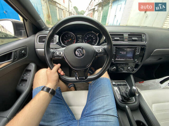 Білий Фольксваген Джетта, об'ємом двигуна 1.8 л та пробігом 81 тис. км за 11500 $, фото 8 на Automoto.ua