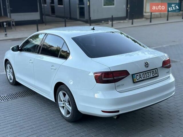 Белый Фольксваген Джетта, объемом двигателя 1.6 л и пробегом 125 тыс. км за 11900 $, фото 38 на Automoto.ua
