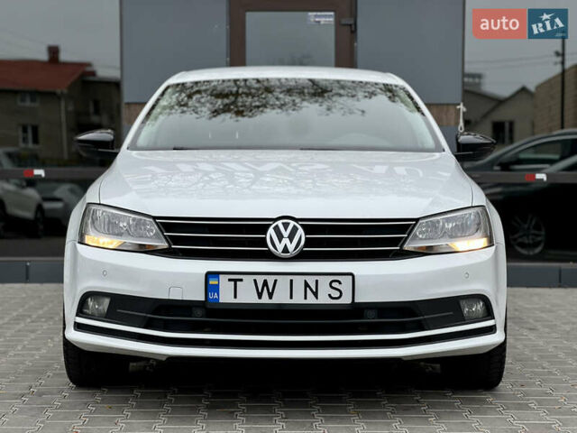 Белый Фольксваген Джетта, объемом двигателя 1.6 л и пробегом 276 тыс. км за 10500 $, фото 1 на Automoto.ua