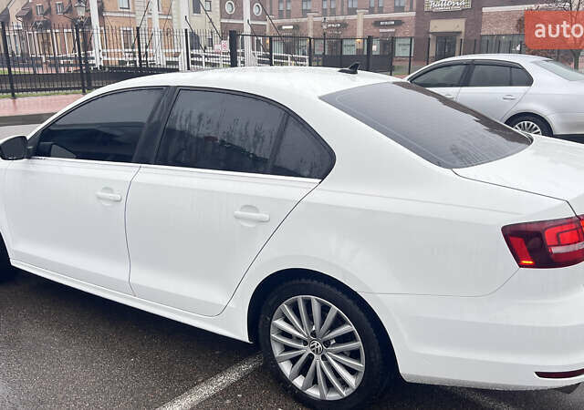 Белый Фольксваген Джетта, объемом двигателя 1.8 л и пробегом 83 тыс. км за 13200 $, фото 5 на Automoto.ua