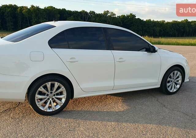 Белый Фольксваген Джетта, объемом двигателя 1.6 л и пробегом 150 тыс. км за 12500 $, фото 21 на Automoto.ua