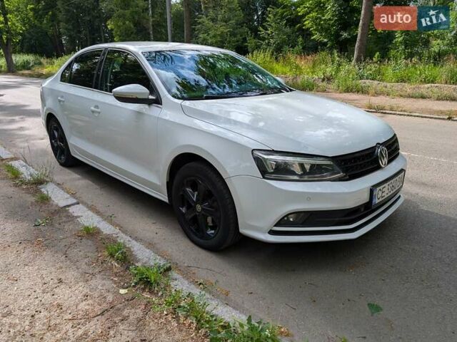 Фольксваген Джетта 2016 в Черновцах на Automoto.ua Белый Фольксваген Джетта, объемом двигателя 1.6 л и пробегом 181 тыс. км за 12500 $, фото 2 на Automoto.ua