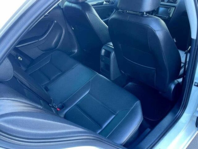 Белый Фольксваген Джетта, объемом двигателя 1.8 л и пробегом 76 тыс. км за 4200 $, фото 12 на Automoto.ua