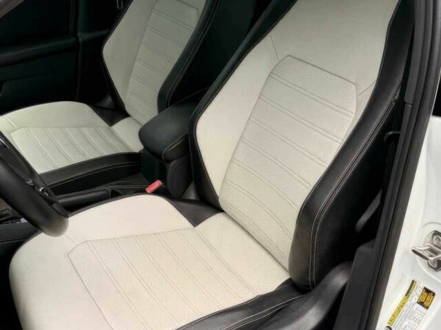 Білий Фольксваген Джетта, об'ємом двигуна 1.8 л та пробігом 73 тис. км за 7800 $, фото 8 на Automoto.ua