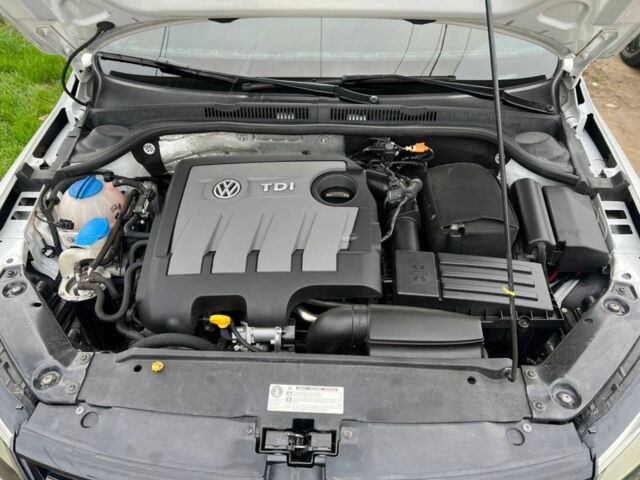 Белый Фольксваген Джетта, объемом двигателя 1.6 л и пробегом 180 тыс. км за 10600 $, фото 9 на Automoto.ua