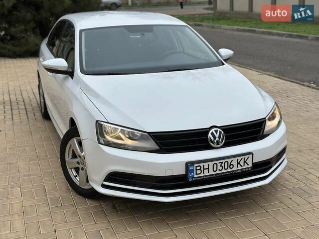 Белый Фольксваген Джетта, объемом двигателя 1.6 л и пробегом 52 тыс. км за 14800 $, фото 3 на Automoto.ua