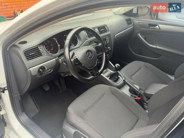 Білий Фольксваген Джетта, об'ємом двигуна 1.6 л та пробігом 99 тис. км за 11800 $, фото 38 на Automoto.ua