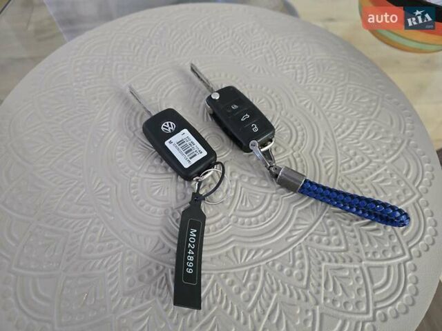 Белый Фольксваген Джетта, объемом двигателя 1.6 л и пробегом 126 тыс. км за 12000 $, фото 17 на Automoto.ua