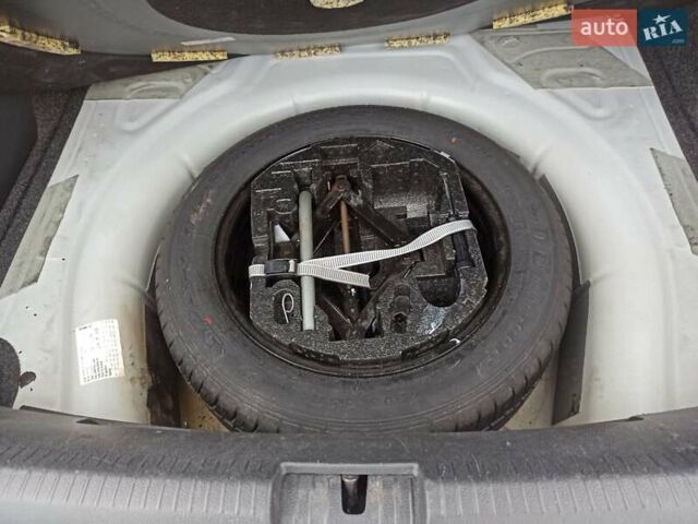 Белый Фольксваген Джетта, объемом двигателя 1.6 л и пробегом 226 тыс. км за 12500 $, фото 44 на Automoto.ua