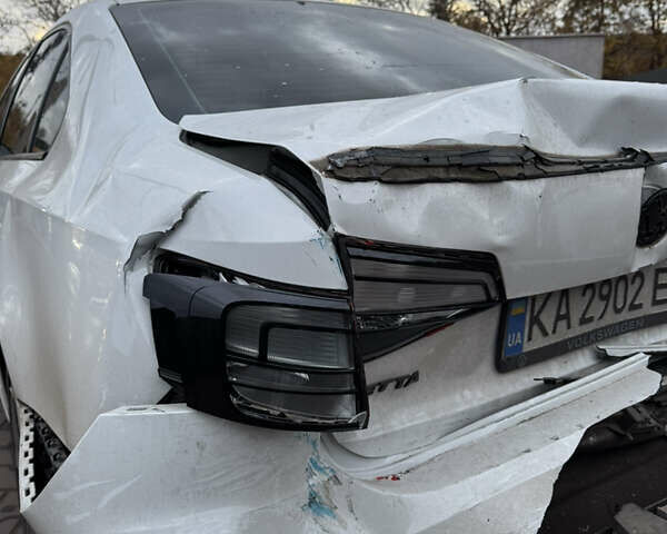 Фольксваген Джетта 2016 в Кривом Роге на Automoto.ua Белый Фольксваген Джетта, объемом двигателя 1.8 л и пробегом 110 тыс. км за 5500 $, фото 5 на Automoto.ua