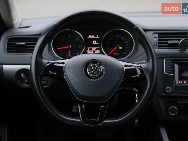 Білий Фольксваген Джетта, об'ємом двигуна 1.6 л та пробігом 122 тис. км за 12600 $, фото 13 на Automoto.ua