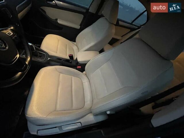 Білий Фольксваген Джетта, об'ємом двигуна 1.4 л та пробігом 119 тис. км за 11500 $, фото 15 на Automoto.ua