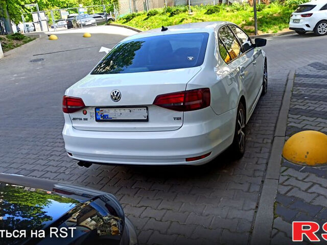 Белый Фольксваген Джетта, объемом двигателя 1.4 л и пробегом 155 тыс. км за 10100 $, фото 2 на Automoto.ua