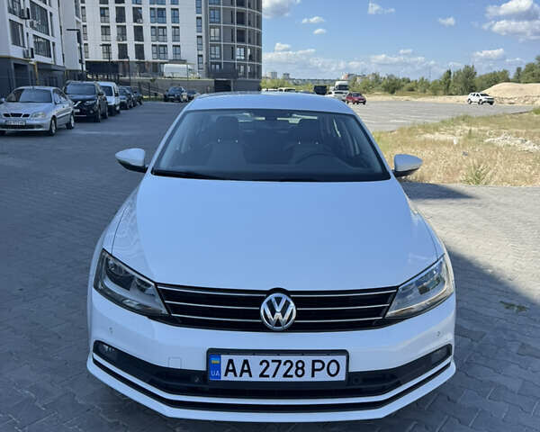Белый Фольксваген Джетта, объемом двигателя 1.6 л и пробегом 177 тыс. км за 11000 $, фото 1 на Automoto.ua