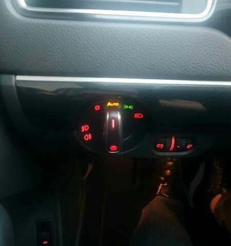 Белый Фольксваген Джетта, объемом двигателя 1.6 л и пробегом 150 тыс. км за 12500 $, фото 6 на Automoto.ua