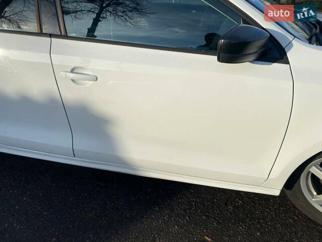 Білий Фольксваген Джетта, об'ємом двигуна 1.4 л та пробігом 140 тис. км за 10899 $, фото 14 на Automoto.ua