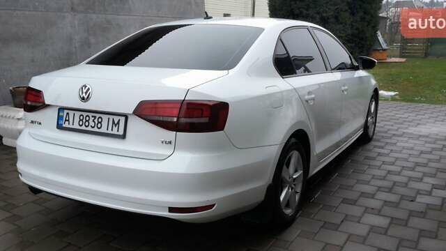 Білий Фольксваген Джетта, об'ємом двигуна 1.6 л та пробігом 178 тис. км за 11300 $, фото 5 на Automoto.ua