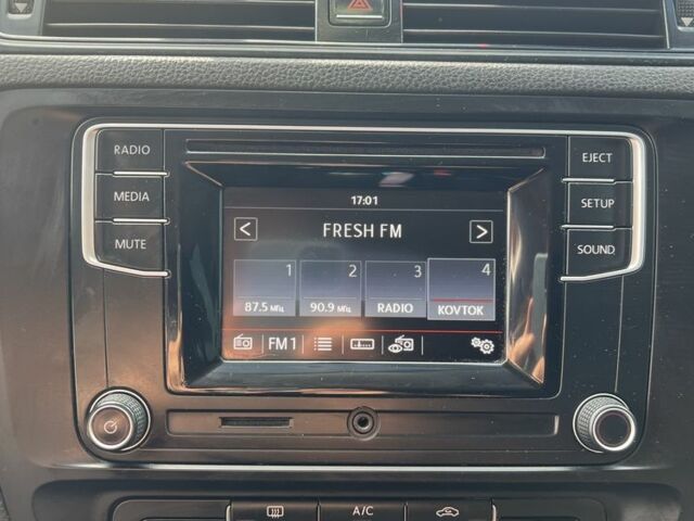 Белый Фольксваген Джетта, объемом двигателя 1.6 л и пробегом 188 тыс. км за 9999 $, фото 6 на Automoto.ua