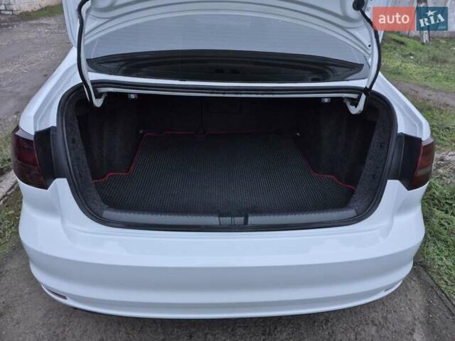 Белый Фольксваген Джетта, объемом двигателя 1.8 л и пробегом 110 тыс. км за 10600 $, фото 18 на Automoto.ua