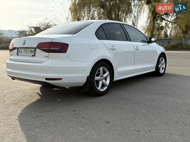 Белый Фольксваген Джетта, объемом двигателя 1.6 л и пробегом 232 тыс. км за 10700 $, фото 5 на Automoto.ua