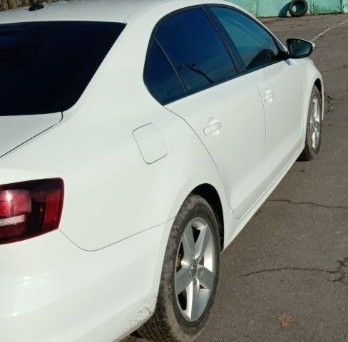 Белый Фольксваген Джетта, объемом двигателя 1.6 л и пробегом 261 тыс. км за 9990 $, фото 6 на Automoto.ua