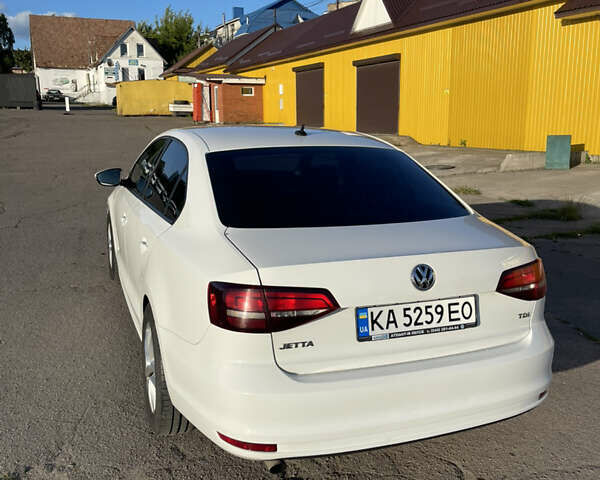 Белый Фольксваген Джетта, объемом двигателя 1.6 л и пробегом 280 тыс. км за 11200 $, фото 6 на Automoto.ua