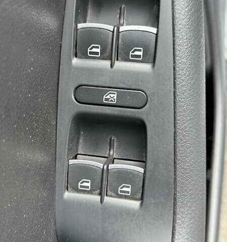 Белый Фольксваген Джетта, объемом двигателя 1.6 л и пробегом 76 тыс. км за 14800 $, фото 21 на Automoto.ua