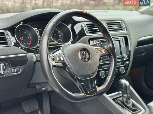 Белый Фольксваген Джетта, объемом двигателя 1.6 л и пробегом 94 тыс. км за 15890 $, фото 16 на Automoto.ua