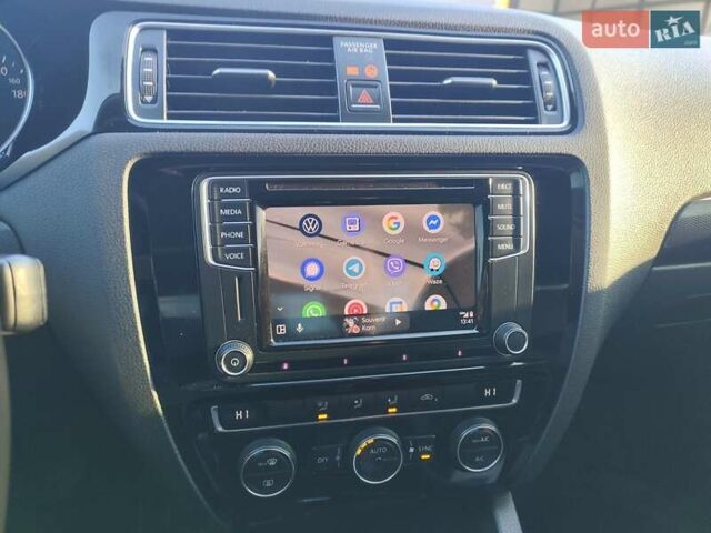 Белый Фольксваген Джетта, объемом двигателя 1.6 л и пробегом 171 тыс. км за 10800 $, фото 4 на Automoto.ua