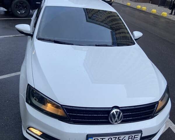 Белый Фольксваген Джетта, объемом двигателя 1.6 л и пробегом 180 тыс. км за 10600 $, фото 4 на Automoto.ua