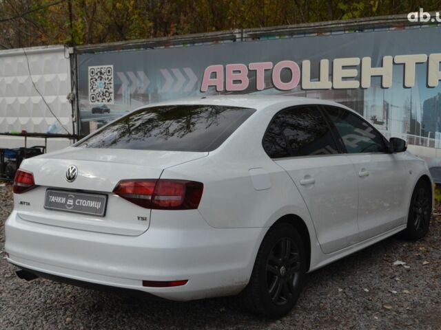 Фольксваген Джетта 2016 в Киеве на Automoto.ua Белый Фольксваген Джетта, объемом двигателя 0 л и пробегом 118 тыс. км за 11200 $, фото 6 на Automoto.ua