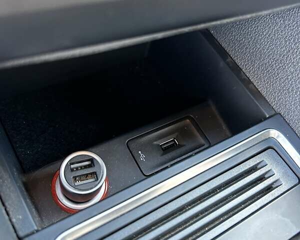 Белый Фольксваген Джетта, объемом двигателя 1.6 л и пробегом 145 тыс. км за 12500 $, фото 25 на Automoto.ua