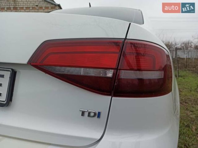 Белый Фольксваген Джетта, объемом двигателя 1.6 л и пробегом 226 тыс. км за 12500 $, фото 5 на Automoto.ua