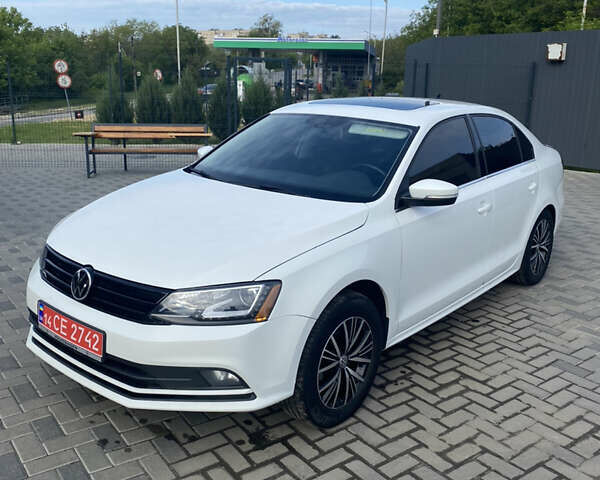 Фольксваген Джетта 2016 в Полтаве на Automoto.ua Белый Фольксваген Джетта, объемом двигателя 1.8 л и пробегом 280 тыс. км за 12000 $, фото 3 на Automoto.ua