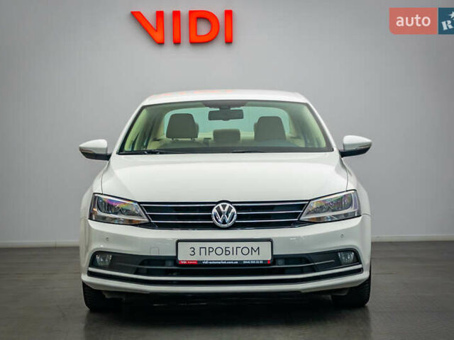 Фольксваген Джетта 2016 в Киеве на Automoto.ua Белый Фольксваген Джетта, объемом двигателя 1.6 л и пробегом 102 тыс. км за 11404 $, фото 5 на Automoto.ua