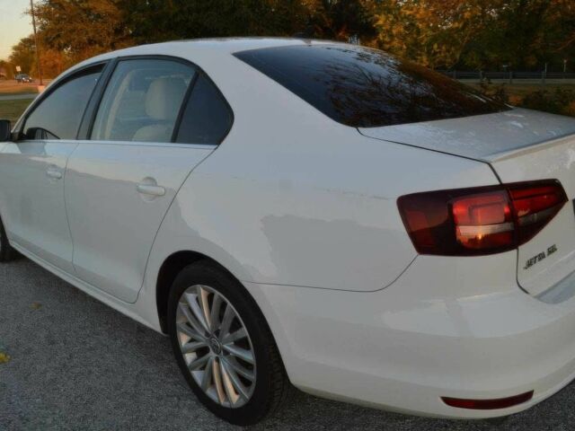 Белый Фольксваген Джетта, объемом двигателя 1.8 л и пробегом 72 тыс. км за 1400 $, фото 6 на Automoto.ua