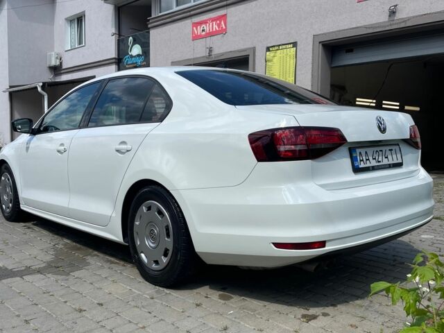 Белый Фольксваген Джетта, объемом двигателя 1.4 л и пробегом 145 тыс. км за 9200 $, фото 5 на Automoto.ua