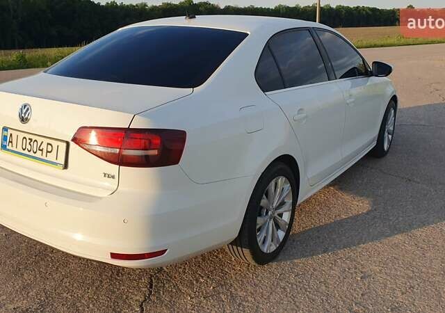 Белый Фольксваген Джетта, объемом двигателя 1.6 л и пробегом 150 тыс. км за 12500 $, фото 23 на Automoto.ua