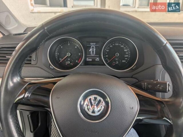 Белый Фольксваген Джетта, объемом двигателя 1.6 л и пробегом 94 тыс. км за 12500 $, фото 8 на Automoto.ua