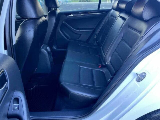 Белый Фольксваген Джетта, объемом двигателя 1.8 л и пробегом 76 тыс. км за 4200 $, фото 13 на Automoto.ua