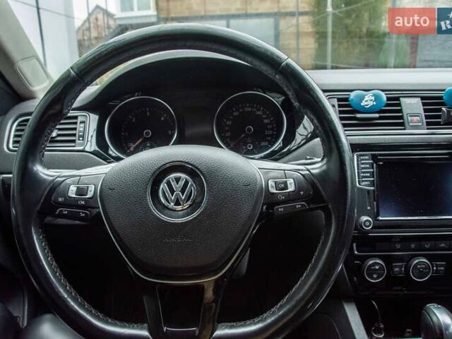 Білий Фольксваген Джетта, об'ємом двигуна 1.6 л та пробігом 157 тис. км за 13500 $, фото 7 на Automoto.ua