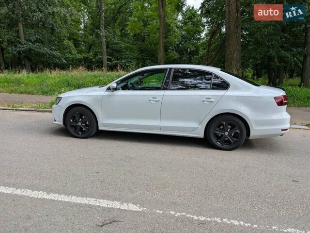 Фольксваген Джетта 2016 в Черновцах на Automoto.ua Белый Фольксваген Джетта, объемом двигателя 1.6 л и пробегом 181 тыс. км за 12500 $, фото 6 на Automoto.ua
