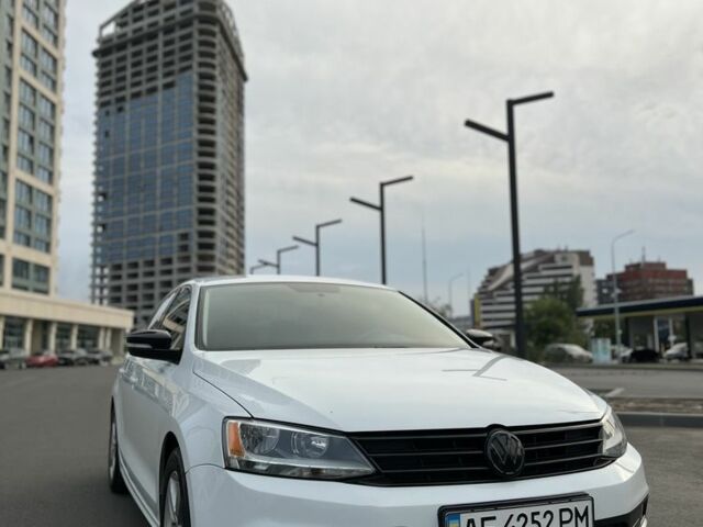 Белый Фольксваген Джетта, объемом двигателя 1.4 л и пробегом 150 тыс. км за 10200 $, фото 1 на Automoto.ua