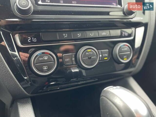 Фольксваген Джетта 2016 в Одессе на Automoto.ua Белый Фольксваген Джетта, объемом двигателя 1.6 л и пробегом 132 тыс. км за 13000 $, фото 18 на Automoto.ua