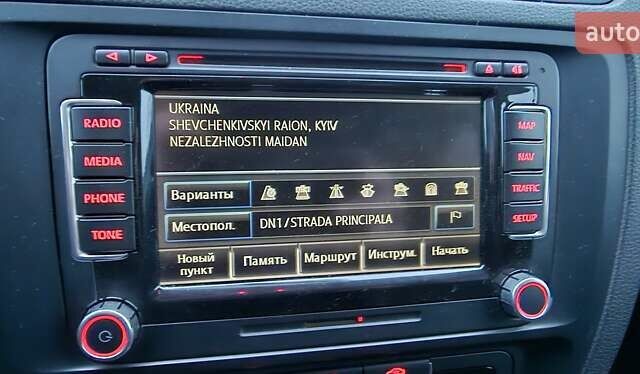 Білий Фольксваген Джетта, об'ємом двигуна 1.6 л та пробігом 139 тис. км за 10500 $, фото 15 на Automoto.ua