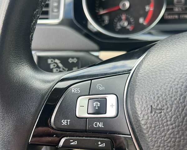 Белый Фольксваген Джетта, объемом двигателя 1.8 л и пробегом 159 тыс. км за 11000 $, фото 20 на Automoto.ua