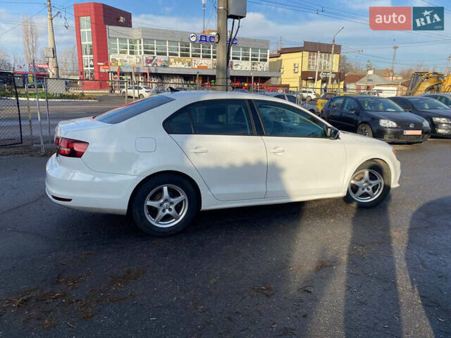 Білий Фольксваген Джетта, об'ємом двигуна 1.4 л та пробігом 140 тис. км за 10899 $, фото 4 на Automoto.ua