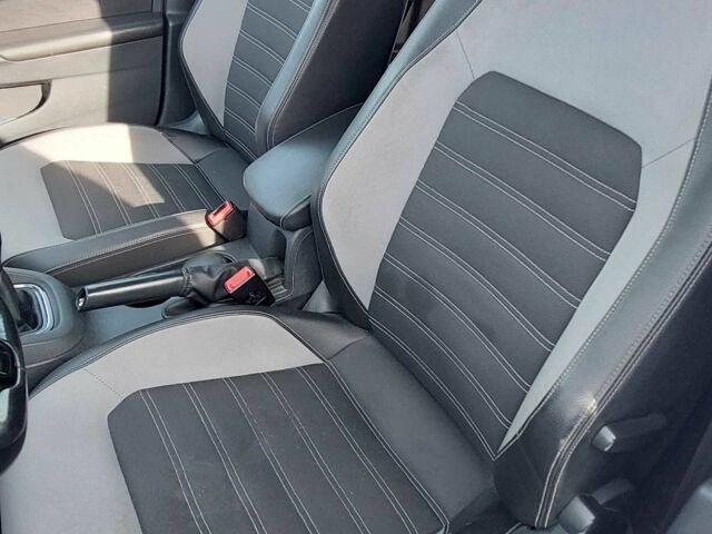 Белый Фольксваген Джетта, объемом двигателя 1.6 л и пробегом 256 тыс. км за 10999 $, фото 10 на Automoto.ua