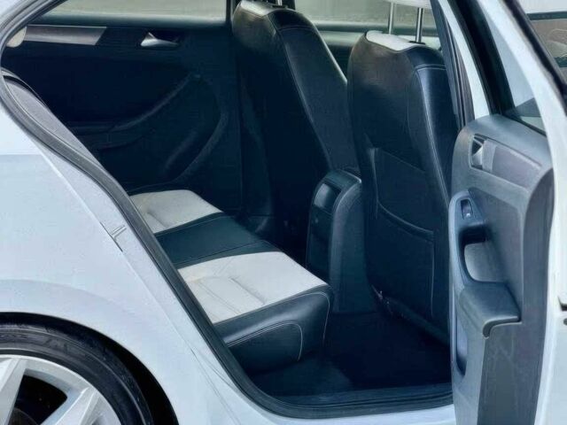 Білий Фольксваген Джетта, об'ємом двигуна 1.8 л та пробігом 75 тис. км за 6300 $, фото 10 на Automoto.ua